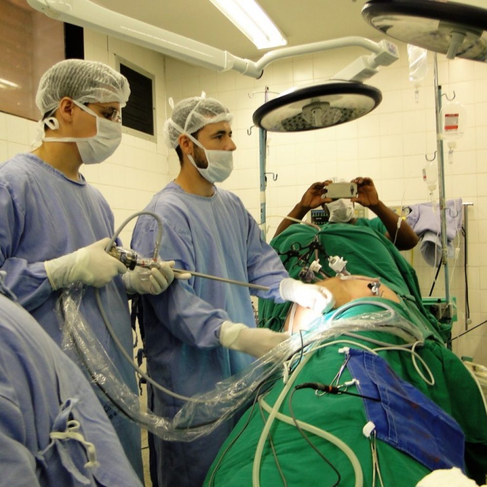Curso de Nefrectomia Parcial Laparoscópica - Dr. João Juveniz